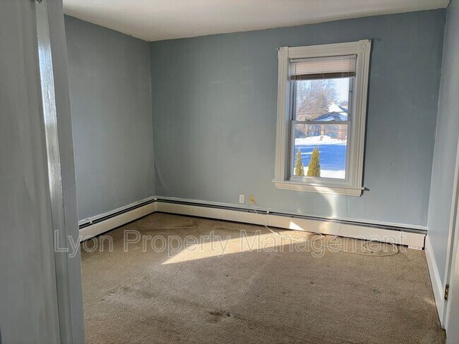 Building Photo - 1134 Social St