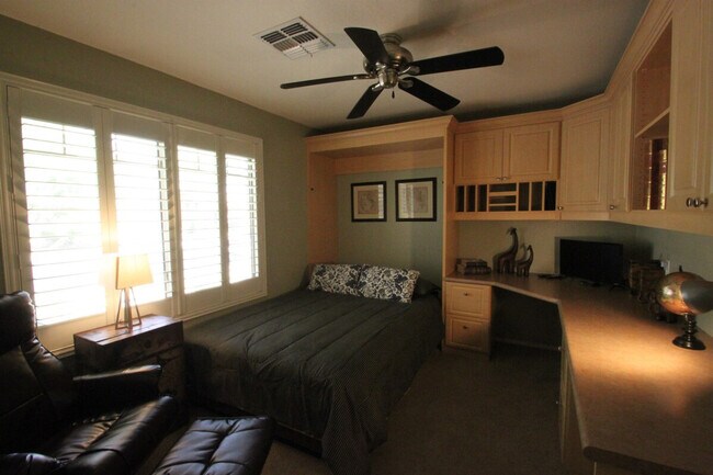 Building Photo - 34018 N Pate Pl