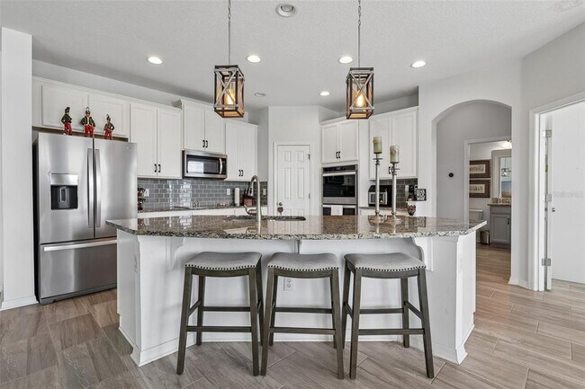 Building Photo - 343 Blue Cypress Dr