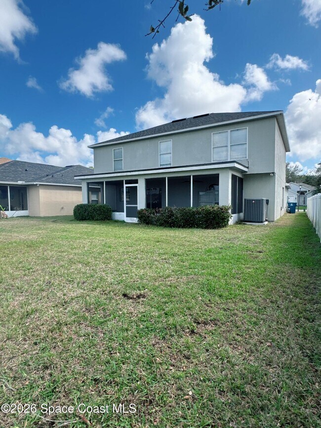 Building Photo - 1718 Sawgrass Dr SW