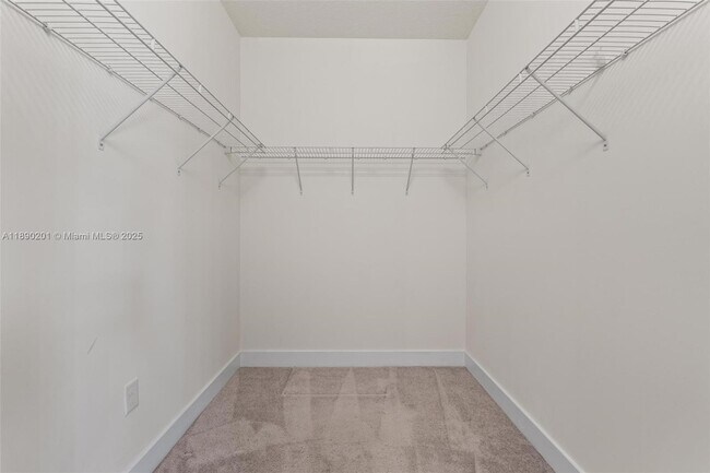 Building Photo - 4612 NW 83rd Pkwy