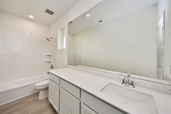 Building Photo - 6314 Orchid Bch Dr