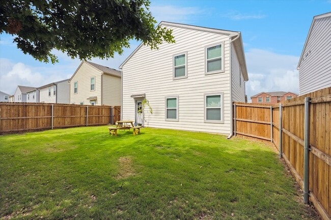 Building Photo - 7352 Tin Star Dr