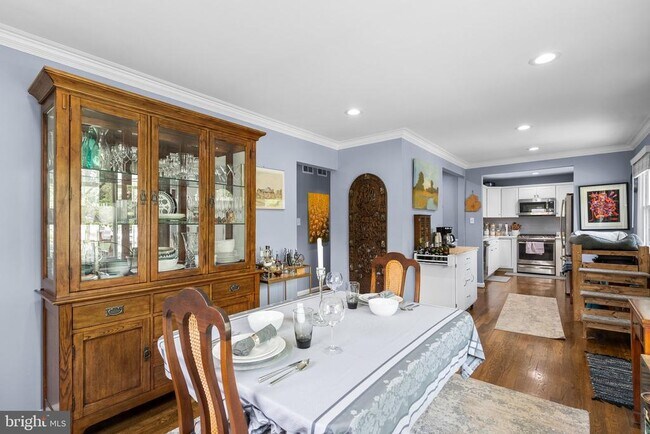 Building Photo - 3904 Lantern Dr