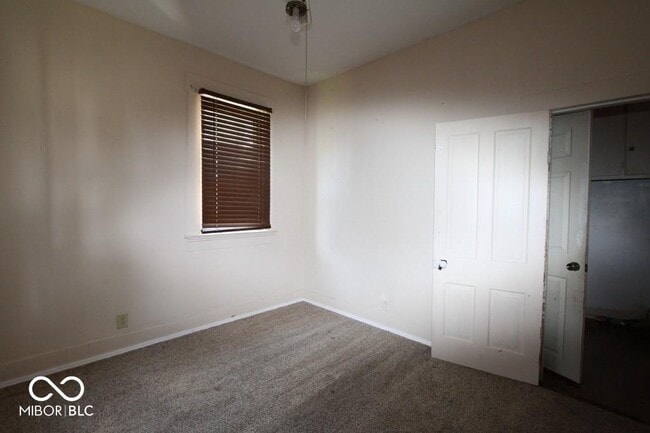 Building Photo - 879 S Tompkins St