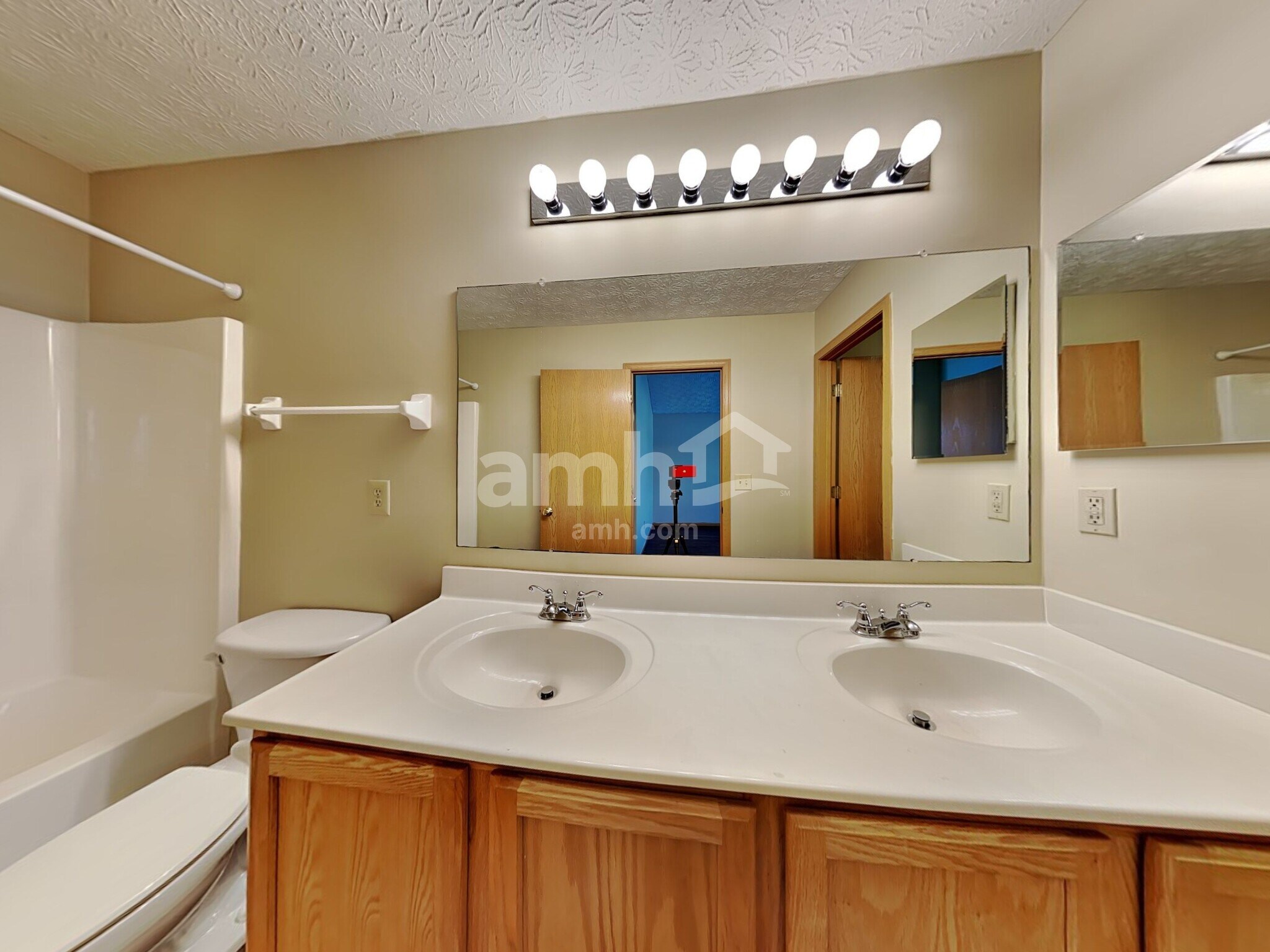 Building Photo - 5823 Coldcreek Dr