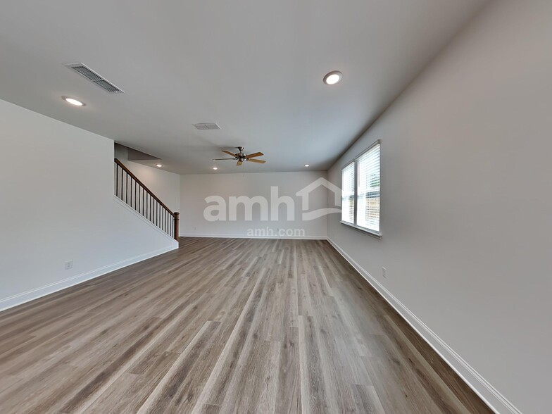 Building Photo - 1354 Soapstone Rd