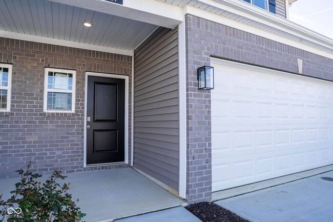 Building Photo - 6267 Wasco Dr