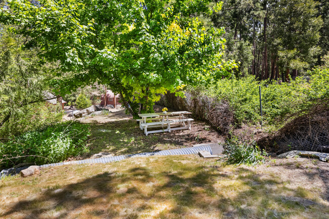 Building Photo - 54700 S Circle Dr
