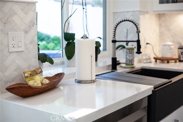 Building Photo - 25662 Cresta Loma