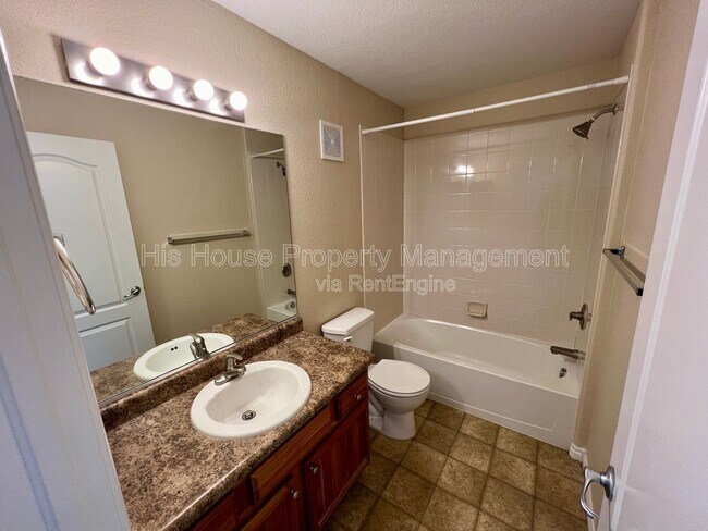 Building Photo - 5551 W 29th St