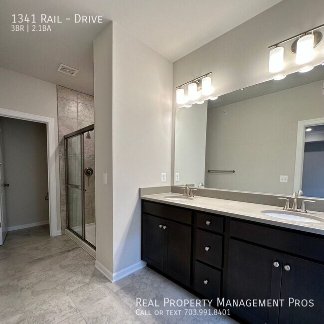 Building Photo - 1341 Rail-Drive