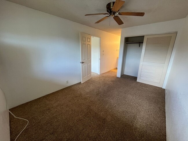 Building Photo - Ihona (Waipahu/Waipio) - Upstairs 1 Bedroo...