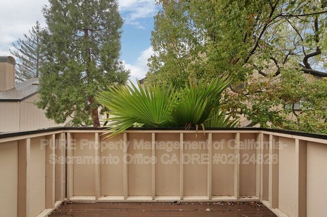 Building Photo - 9200 Madison Green Ln