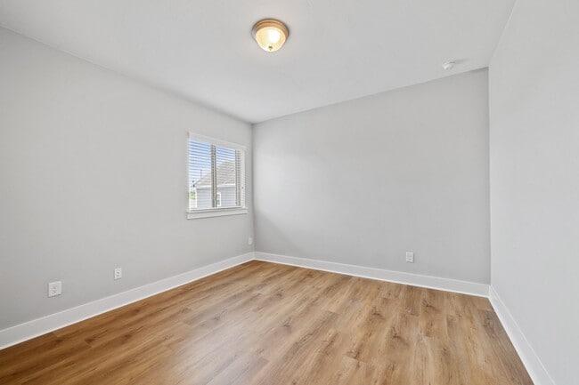 Building Photo - 18419 Blue Hollow Heights Dr