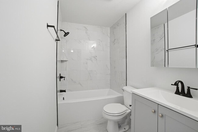 Building Photo - 33 Milstone Ct