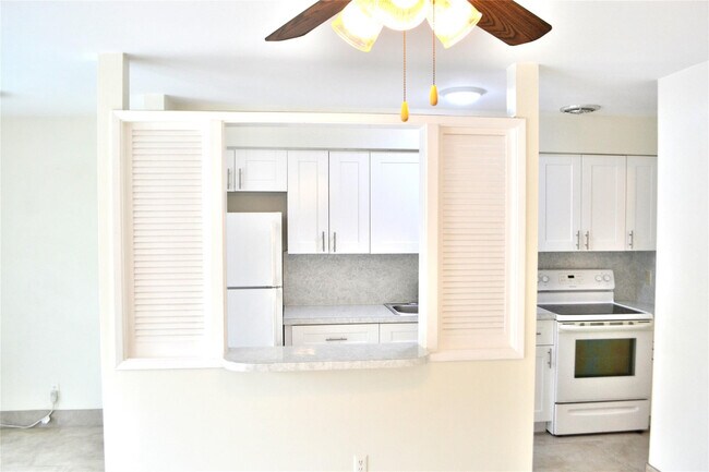 Building Photo - 4209 NE 21st Ave