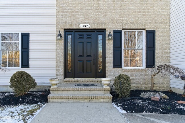 Building Photo - 1217 Wilkinson Dr