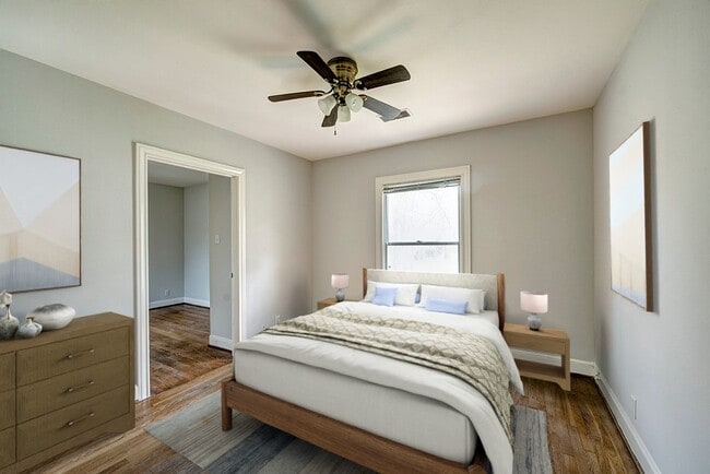 Building Photo - 505 Del Norte St