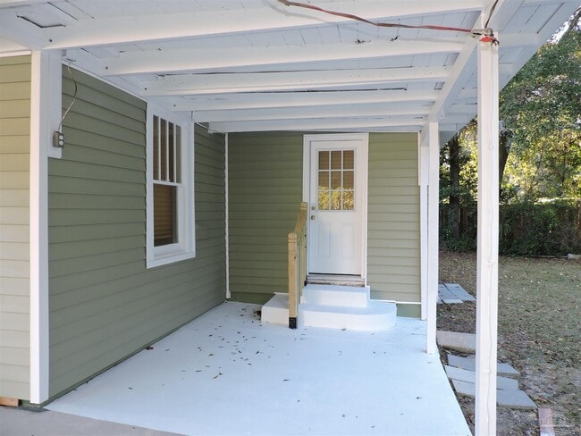 Building Photo - 916 E Hatton St