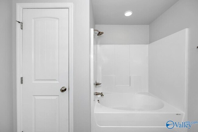 Building Photo - 22637 Quarry Rd