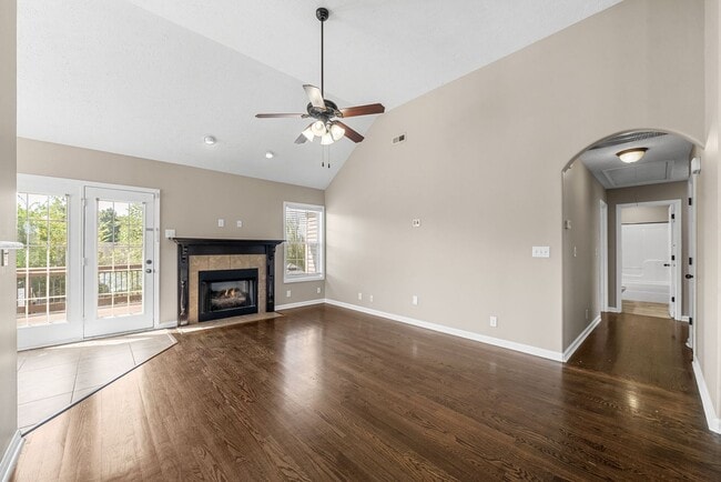 Building Photo - Four Bedroom with Pool in Fields of Northm...