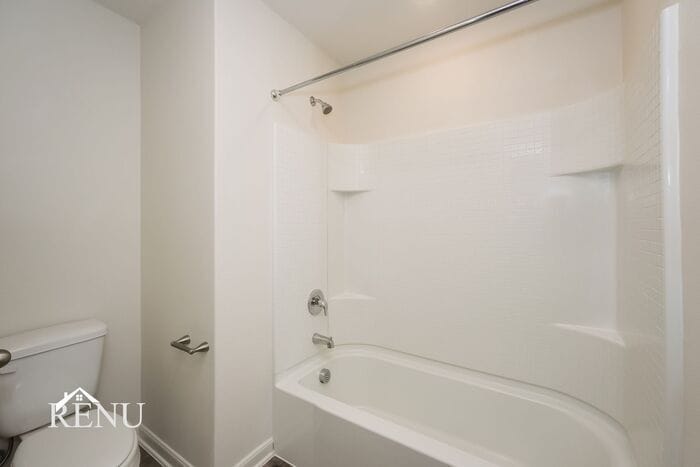 Building Photo - 123 Palomino Bnd Dr