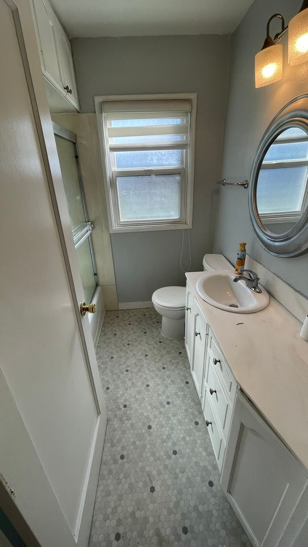 Building Photo - Charming 2 bedroom 1 bathroom home in Concord