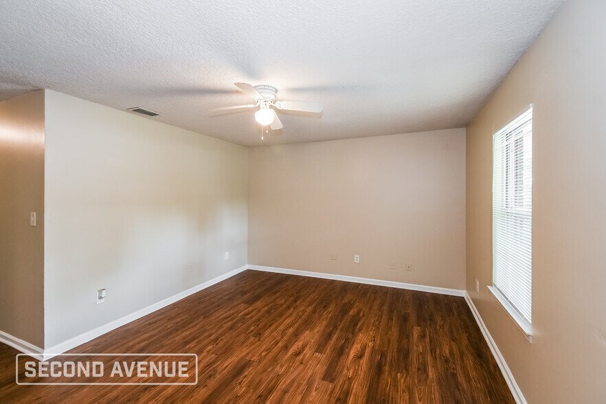 Building Photo - 8825 6th Ave