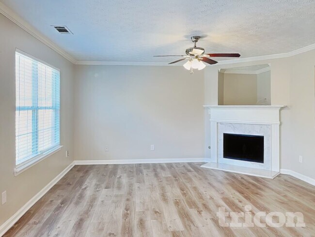 Building Photo - 201 Sandstone Dr