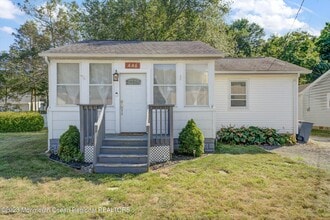 Building Photo - 446 E Arverne Ave