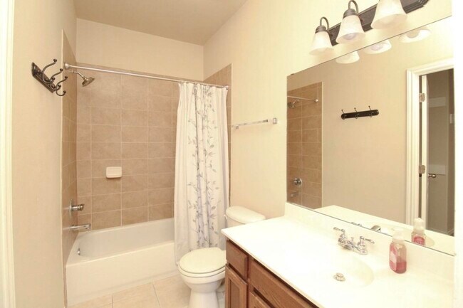 Building Photo - 2619 San Isidro Pkwy