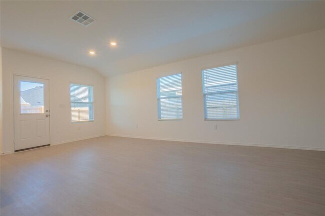 Building Photo - 107 Miglia St