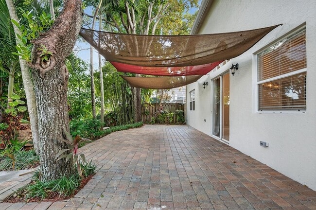 Building Photo - 6249 NW 78th Mnr