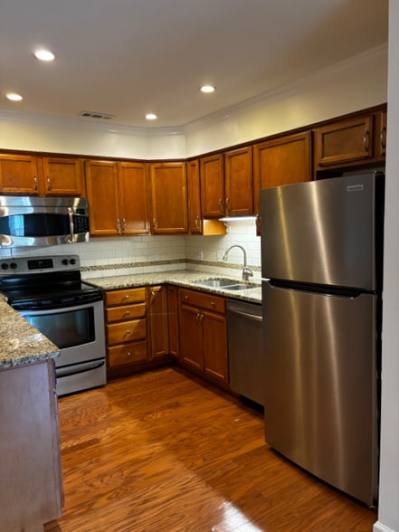 Building Photo - 271 Summerwalk Cir