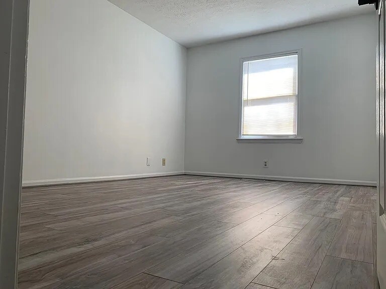 Building Photo - 2920B Lebanon Pike