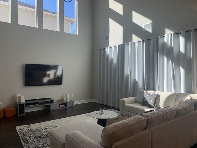 Building Photo - 12504 Ayrshire Wy