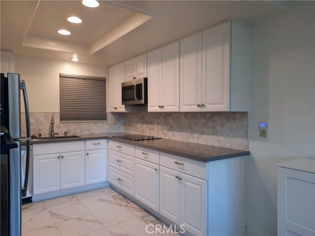 Building Photo - 2117 Via Puerta