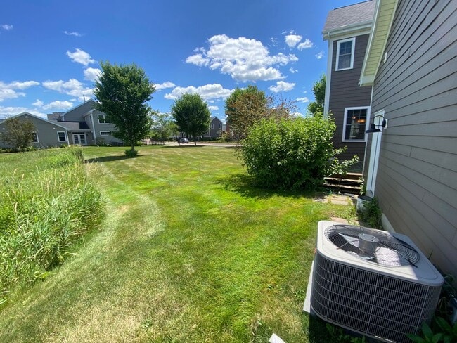 Building Photo - 2 Bedroom Home in Williston VT Available 9...