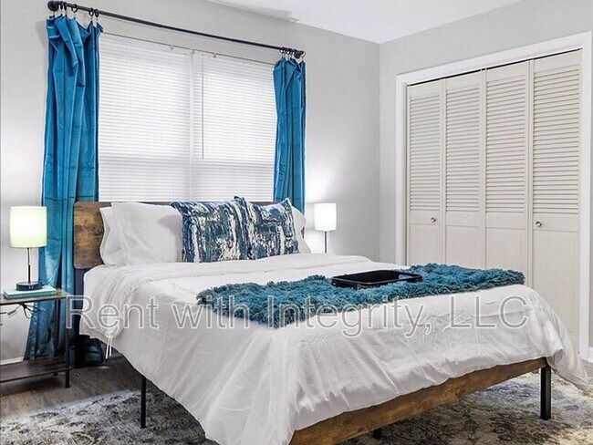 Building Photo - 1835 Portland Ave