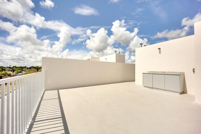 Building Photo - 13829 SW 262nd Ln