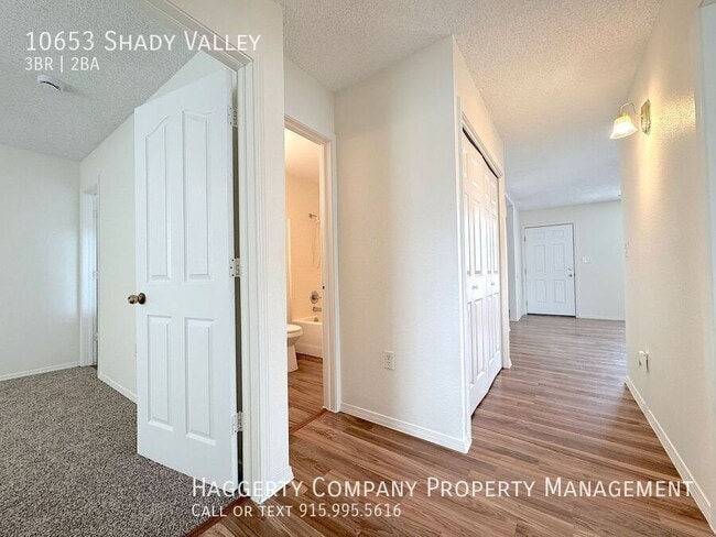 Building Photo - 10653 Shady Valley Dr
