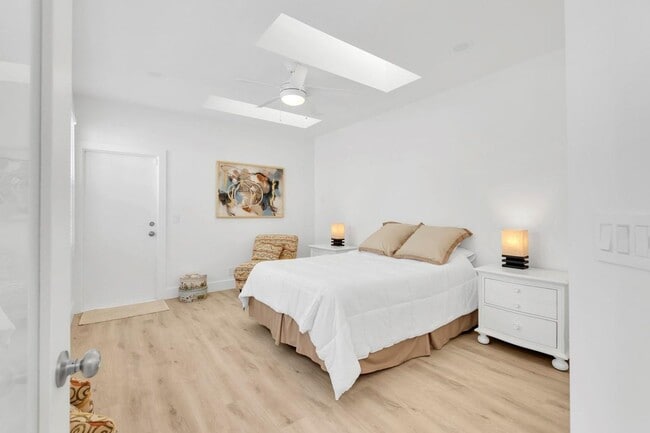 Building Photo - 6391 NW 23rd Ln