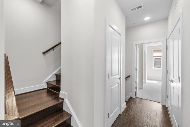 Building Photo - 428 Stabler Ln