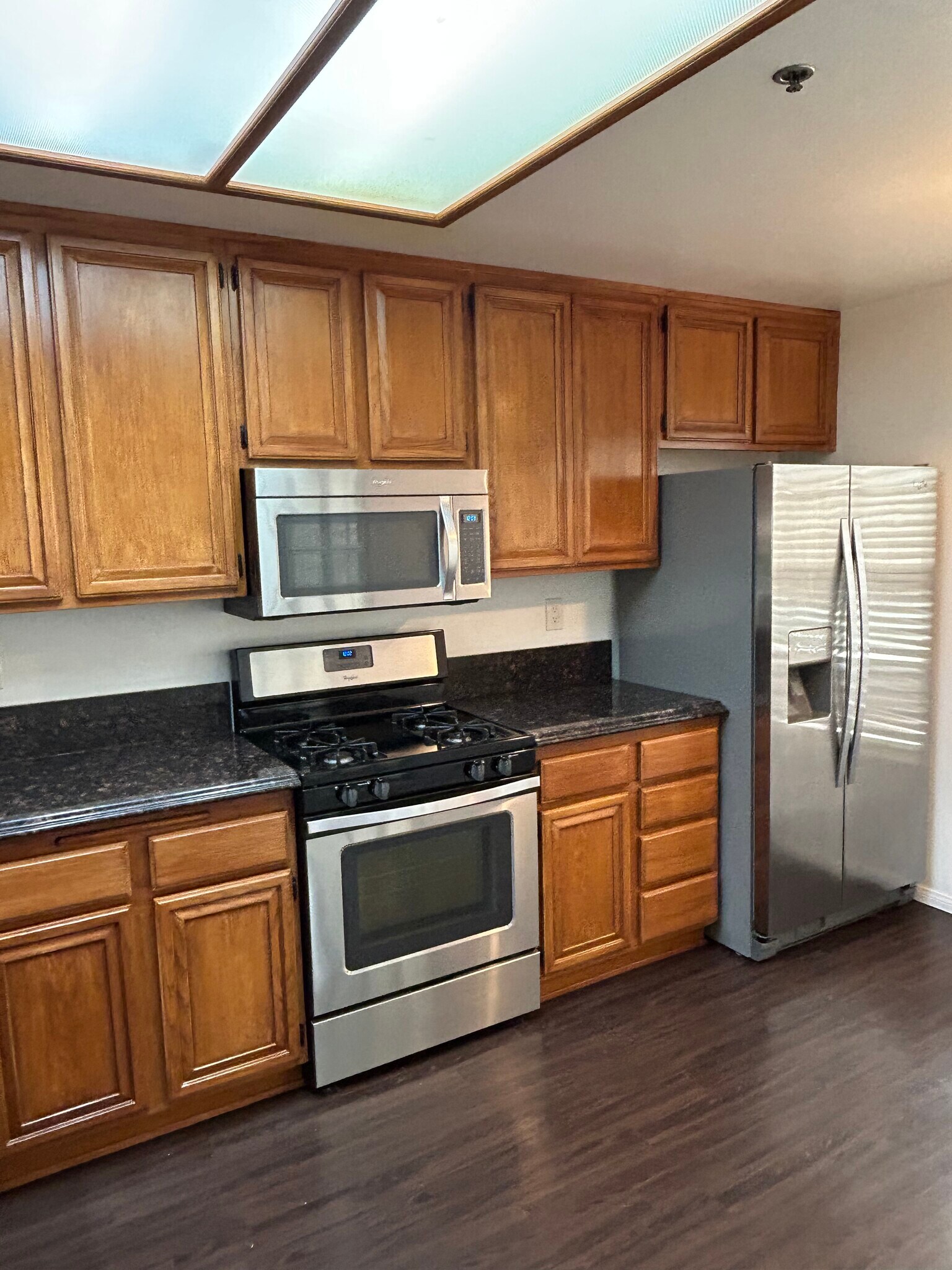 Building Photo - 415 Townsquare Ln