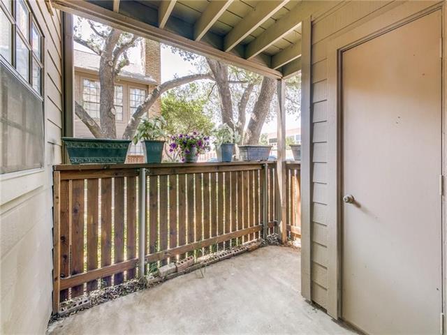 Building Photo - 15221 Berry Trail