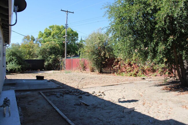 Building Photo - 10404 Abbottford Way