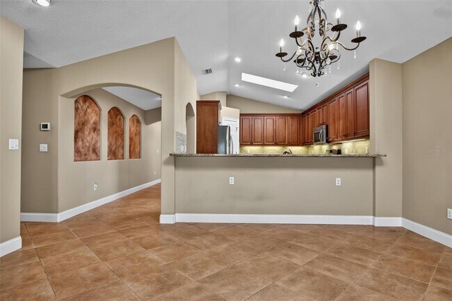 Building Photo - 108 Golfview Ct