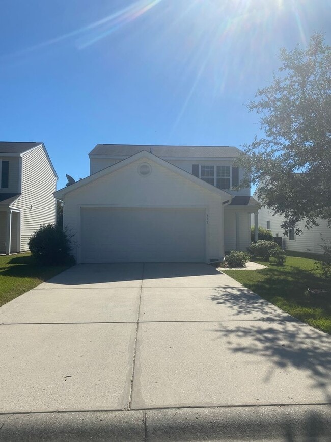 Building Photo - Lovely 3 Bed, 2.5 Bath Home in the golf community of Inverness, just off of River Oaks Drive - co...