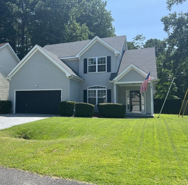 Building Photo - 4BD/2.5BA Gorgeous Home with Fence Backyar...